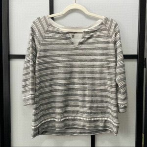 [S] T by Talbots Grey & White Stripped 3/4 Sleeve Cotton Knit Top White Boho Hem